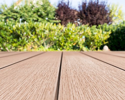 Výhody GardenDeck proti dřevěným terasám