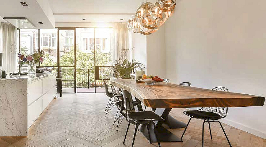 Vodou ředitelné laky Bona – kdy jsou správnou volbou pro dřevěnou podlahu