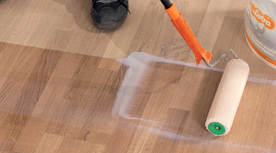 Co jsou to vodní a rozpouštědlové laky?