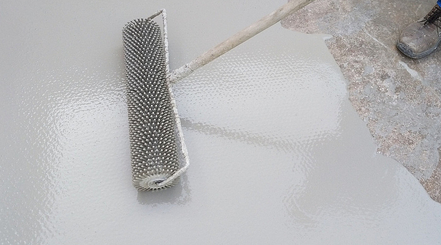 Kvalitní samonivelace jako základ rovné podlahy