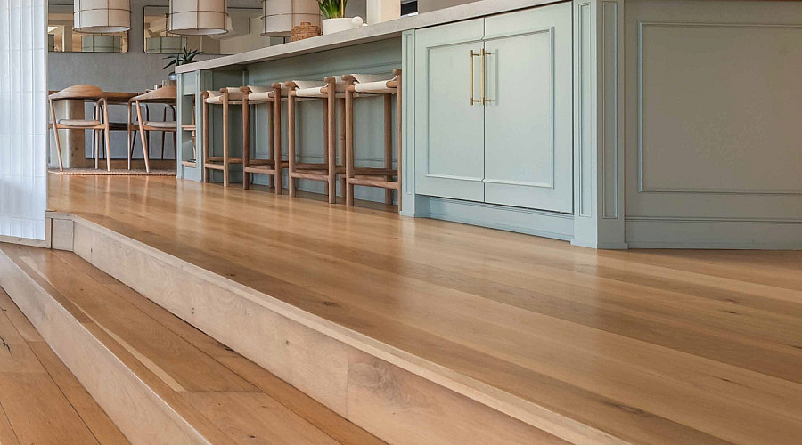 Laky LOBA – profesionální povrchová úprava pro vysoce zatěžované dřevěné podlahy