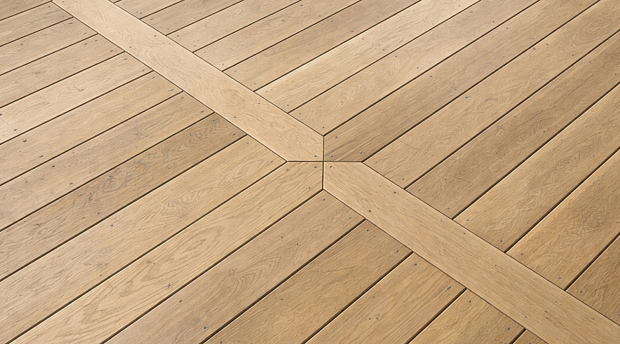 Vzory pokládky terasových prken – jak ovlivňují vzhled, odvod vody a stabilitu terasy