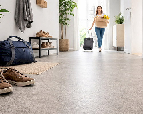 Provoz, ochrana a životnost PVC podlahy – jak prodloužit její životnost