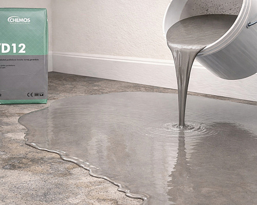 Vyrovnání trvale vlhkých cementových podkladů – systém Che­mos VD 12