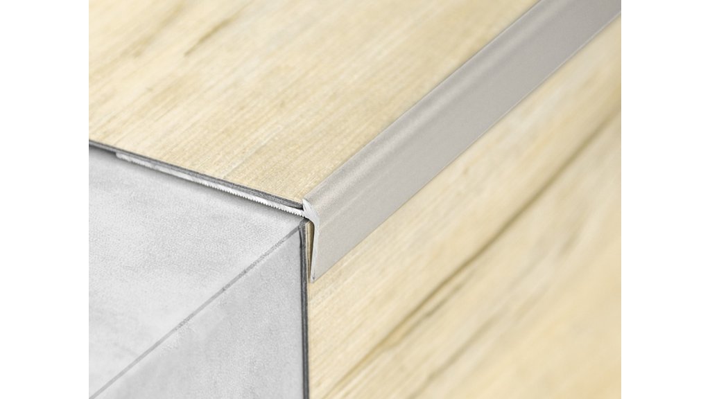Schodová lišta pro vinyl a pvc do 2 mm, Profilteam 44*17,5*2700 Inox E71