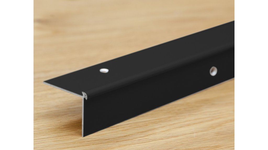 Schodová lišta vnější pro obložení schodů vinylem do 2,5 mm, Küberit 870, 39*29*2500 Černá F16 RAL 9005