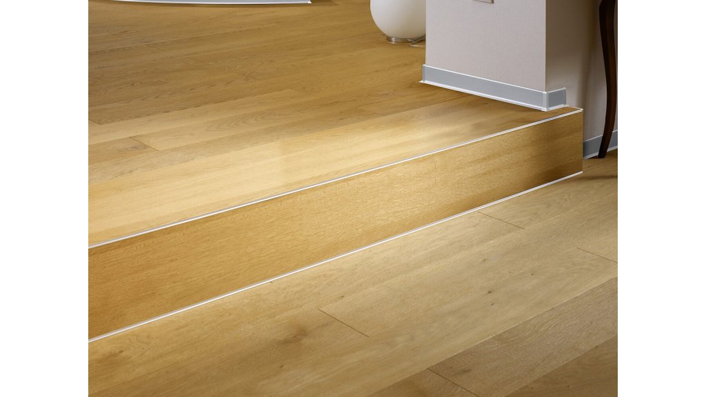 Schodová lišta vnější pro obložení schodů vinylem do 8 mm, Küberit 875, 43*33*2500 Stříbrná F4
