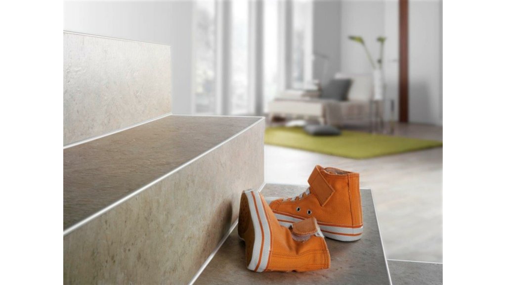 Schodová lišta vnitřní pro obložení schodů vinylem do 2,5 mm, Küberit 870 IW 29*29*2500 Stříbrná F4