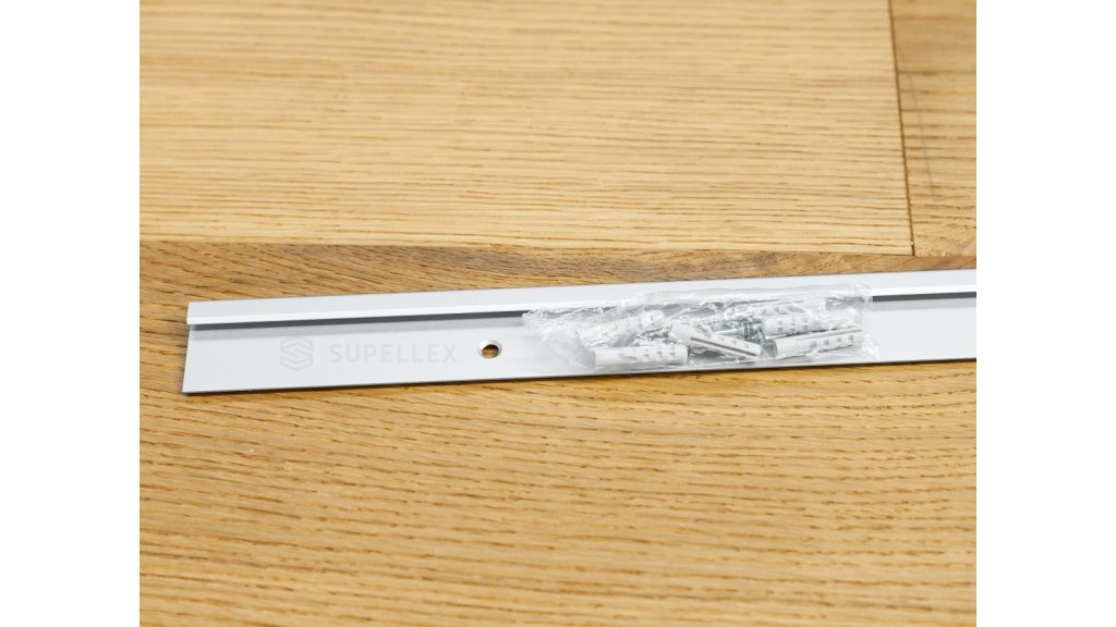 Vruty a hmoždinky jsou součástí dodávky