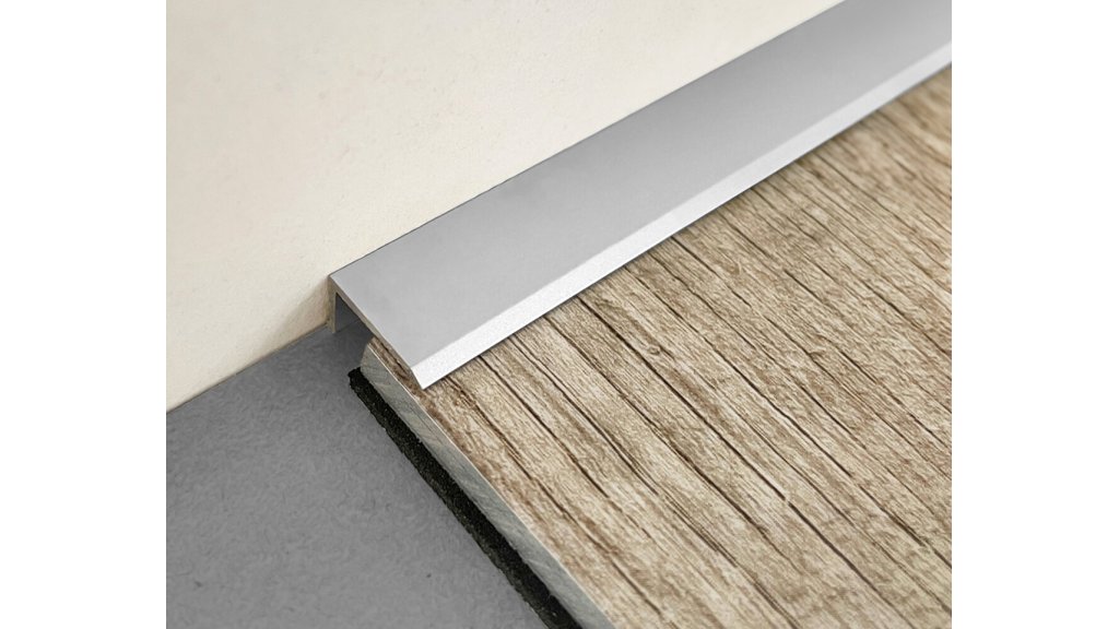 Ukončovací profil pro podlahy u stěny Küberit 238 N/SK 15*2,8*2700 Stříbrná F4