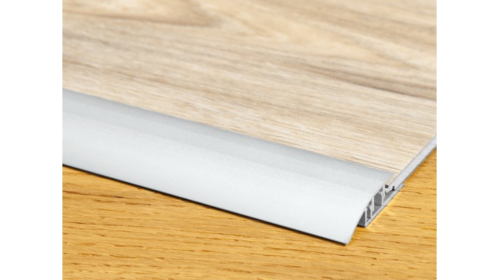 Vyrovnávací přechodová lišta Küberit 576 Design Clip 33*2700 Stříbrná F4