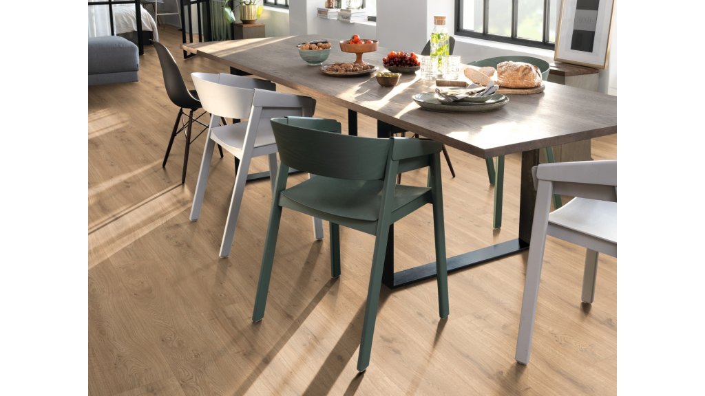 Laminátová podlaha Egger NatureSense Aqua Classic 33 Dub Predaia přírodní EL2428
