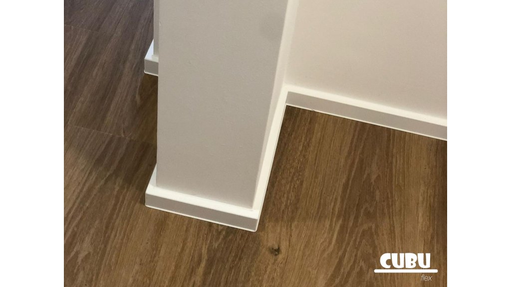 CUBU flex life 40 soklová lišta Bílá