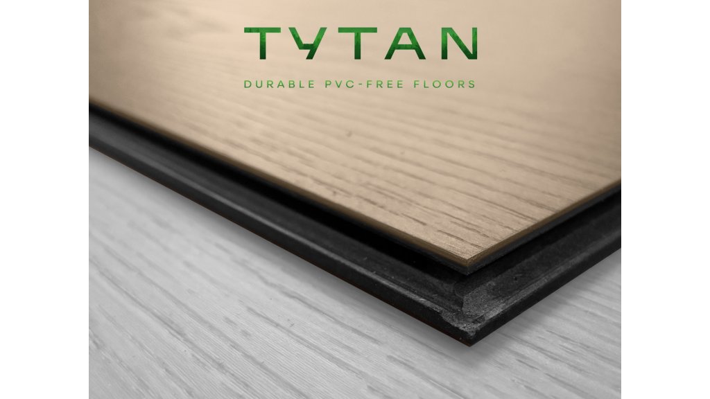 Detail řezu podlahy COREtec Tytan se zobrazením vrchní dekorové vrstvy a nosné konstrukce bez PVC