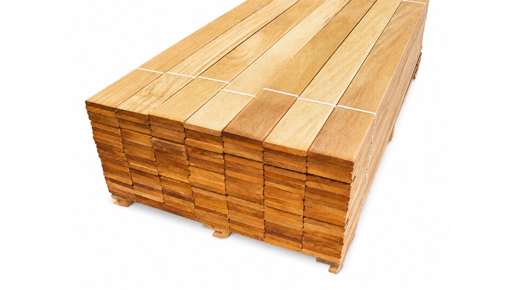 Terasové prkno Garapa 21 × 145 mm – jemná drážka