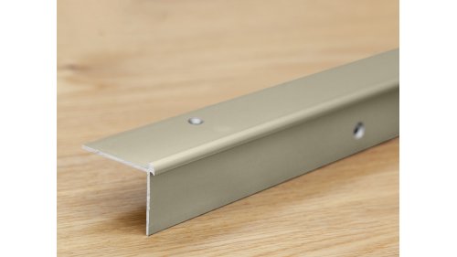Schodová lišta vnější pro obložení schodů vinylem do 3 mm, Küberit 871, 39*29*2500 Imitace nerezi F2