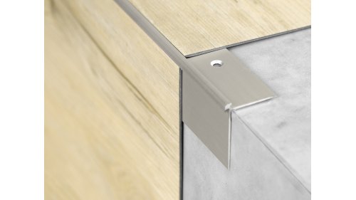 Schodová lišta vnější pro obložení schodů vinylem do 5 mm, Küberit 873, 42*32*2500 Imitace nerezi F2