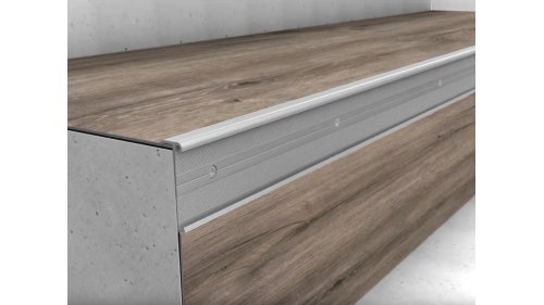 Schodový profil pro obložení schodů Küberit 846 do 3 mm Stříbrný F4
