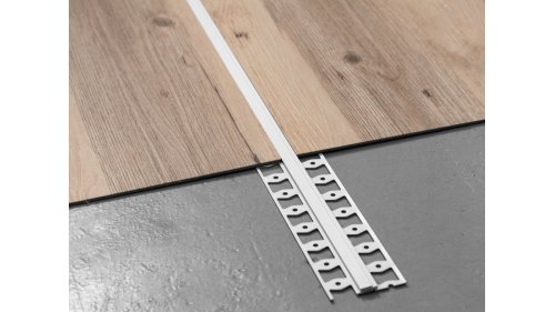 Dilatační lišta pro vinylové podlahy Küberit 318 G do 4,5 mm, 2700 mm Stříbrná F4