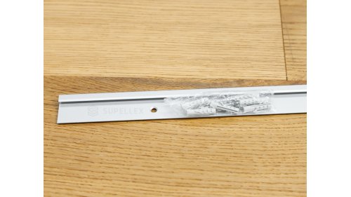 Vruty a hmoždinky jsou součástí dodávky