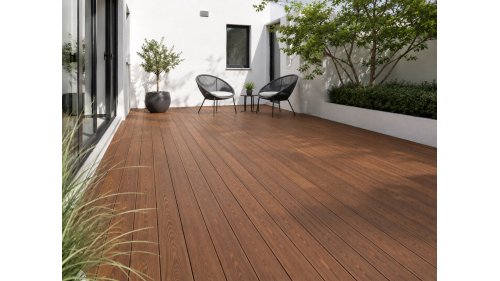 Terasa z prken Jasan Thermowood Clip 20 × 140 mm – moderní exteriér