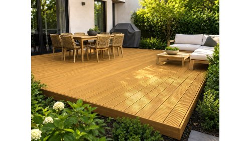 Exteriérová terasa z prken Garapa 25 × 145 mm s hrubě drážkovanou pohledovou stranou
