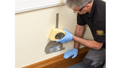 ARDEX A 45 NEU Jemná rychlá opravná hmota 0–10 mm 12,5 kg